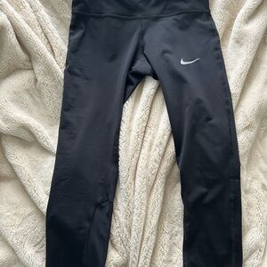 Nike Cropped Black Leggings